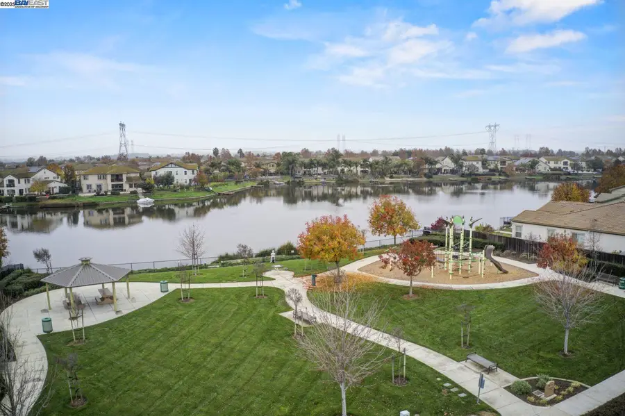 917 Talaria Ct, Oakley, CA 94561 - Image #2