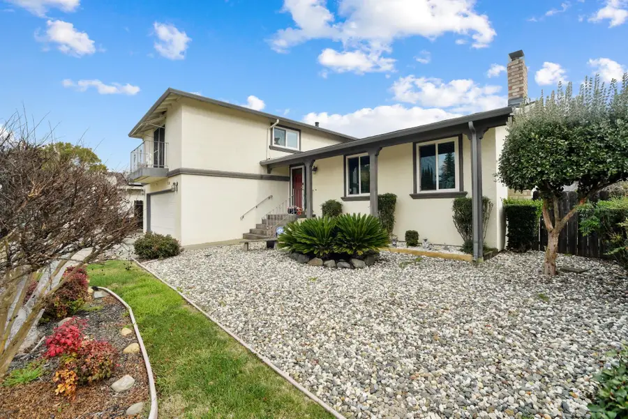 136 Marco Ln, Vacaville, CA 95688 - Image #3