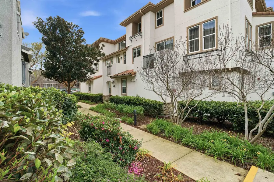 2833 Alnwick Ave  #7, Livermore, CA 94551 - Image #3