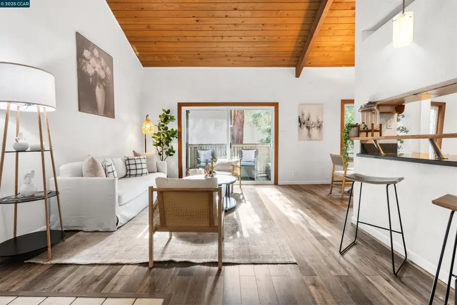 2720 Oak Rd  #129, Walnut Creek, CA 94597 - Image #2