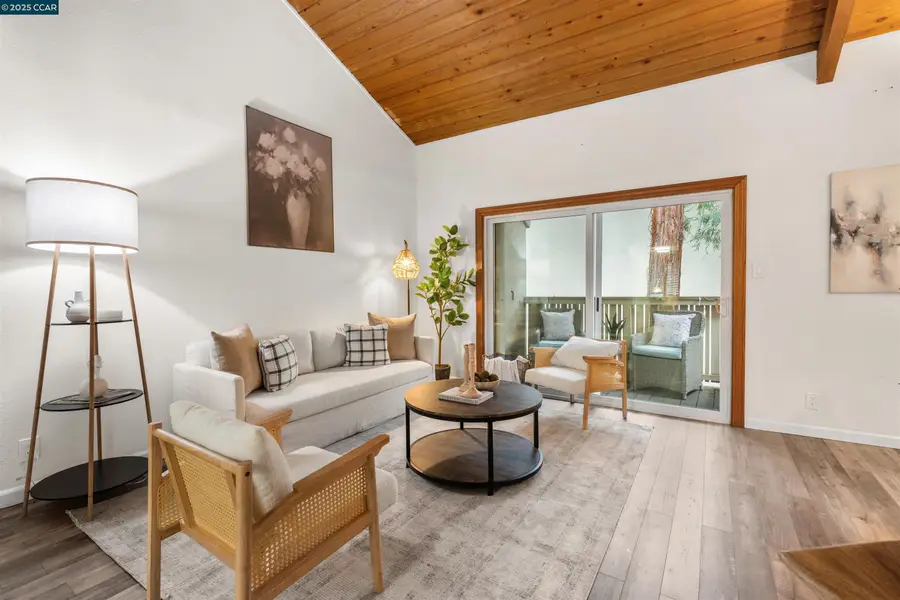 2720 Oak Rd  #129, Walnut Creek, CA 94597 - Image #3