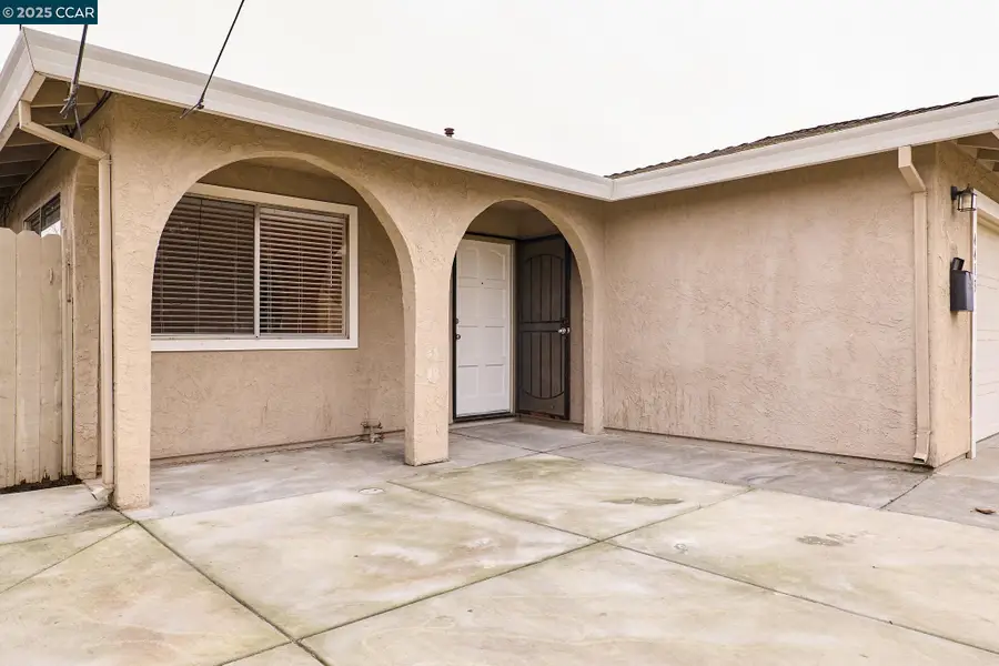 4413 76Th St, Sacramento, CA 95820 - Image #2