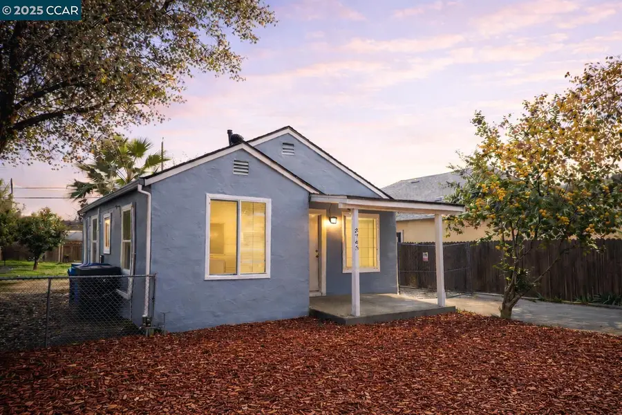 3743 23Rd Ave, Sacramento, CA 95820 - Image #2