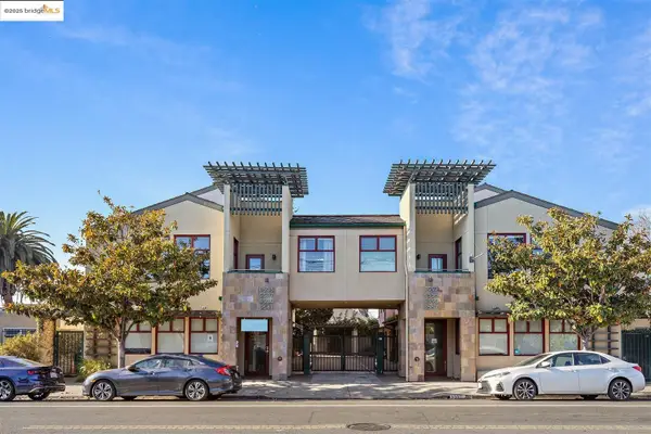 6555 Shattuck Avenue, OAKLAND, CA 94609