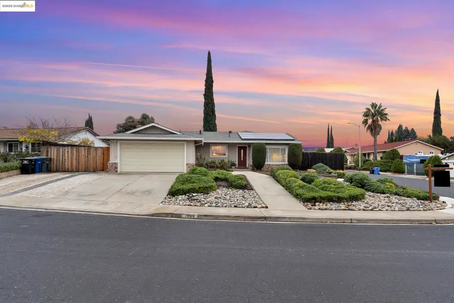 1909 Oakridge Ln, Pittsburg, CA 94565 - Image #3