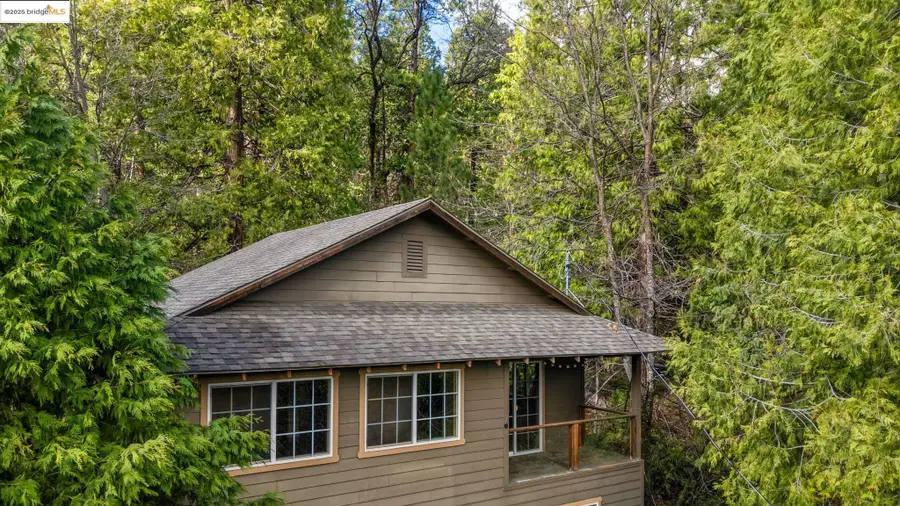 22464 Tuolumne Rd, Twain Harte, CA 95383 - Image #2