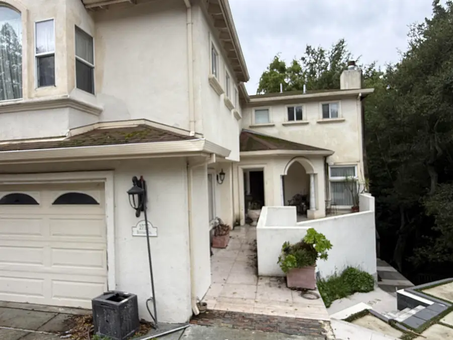 2775 Butters Dr, Oakland, CA 94602 - Image #2