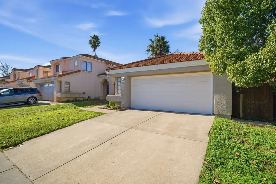 232 Case Dr, Pittsburg, CA 94565 - Image #2