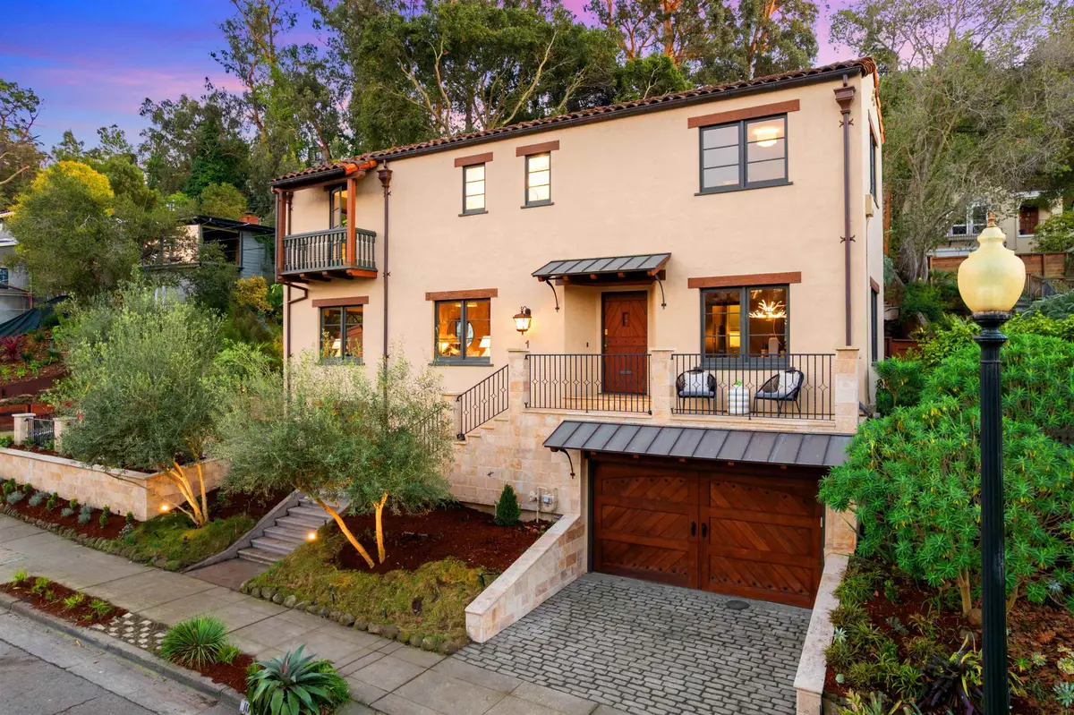 1077 Trestle Glen Rd, Oakland, CA 94610 - Image #1
