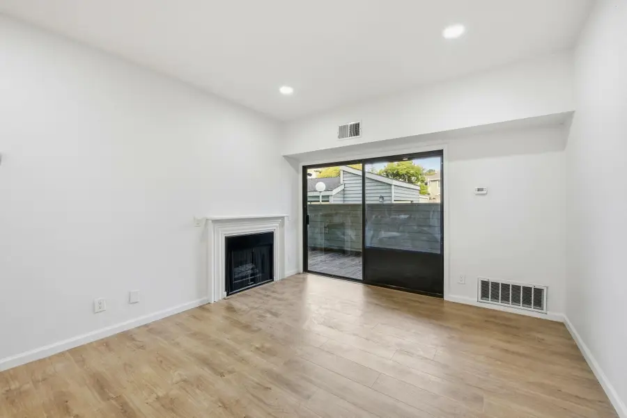 3416 Deerwood Ter  #113, Fremont, CA 94536 - Image #2