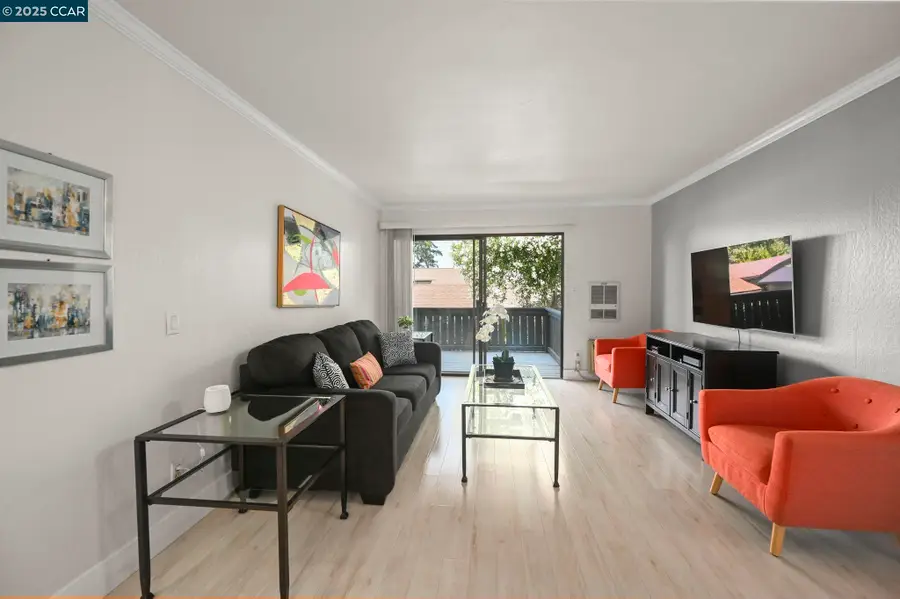 1411 Marchbanks Dr  #2, Walnut Creek, CA 94598 - Image #2