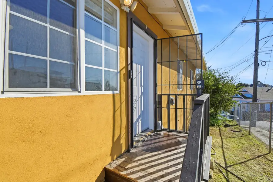 2122 25th St, Oakland, CA 94606 - Image #2