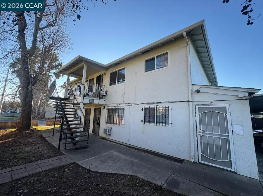1504 Sycamore Dr, Antioch, CA 94509 - Image #2