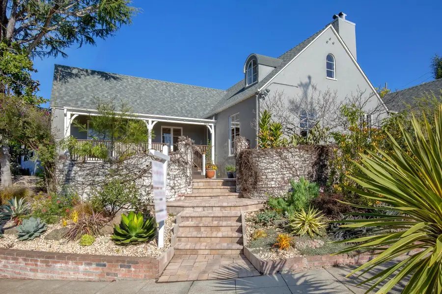 3570 Jordan Rd, Oakland, CA 94619 - Image #2