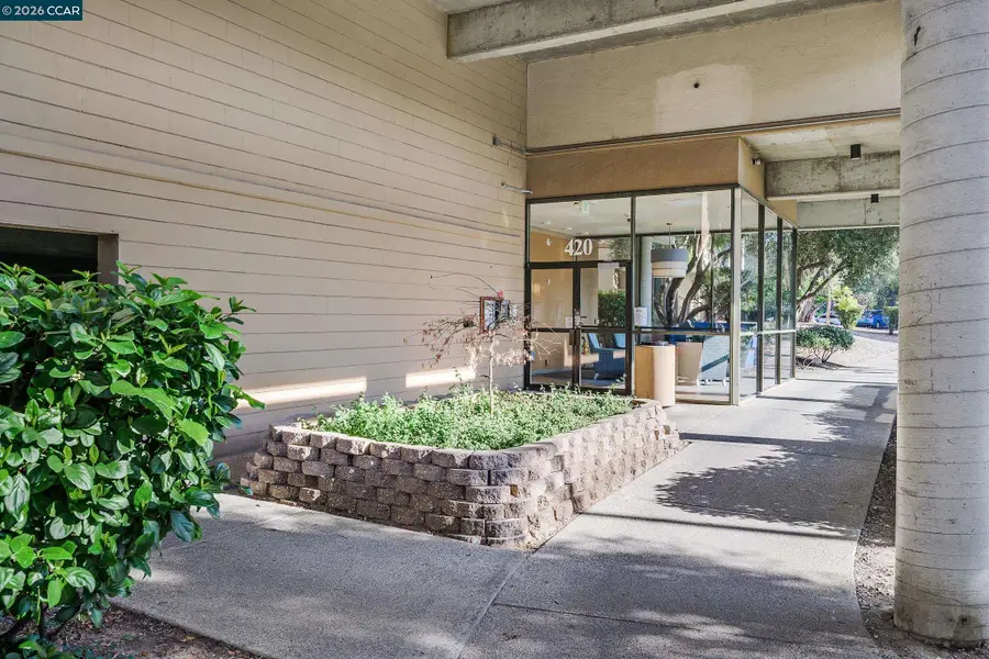 420 Civic Dr  #403, Walnut Creek, CA 94596 - Image #3
