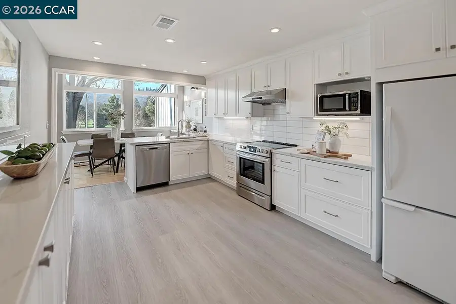 999 Terra California Dr  #2, Walnut Creek, CA 94595 - Image #2