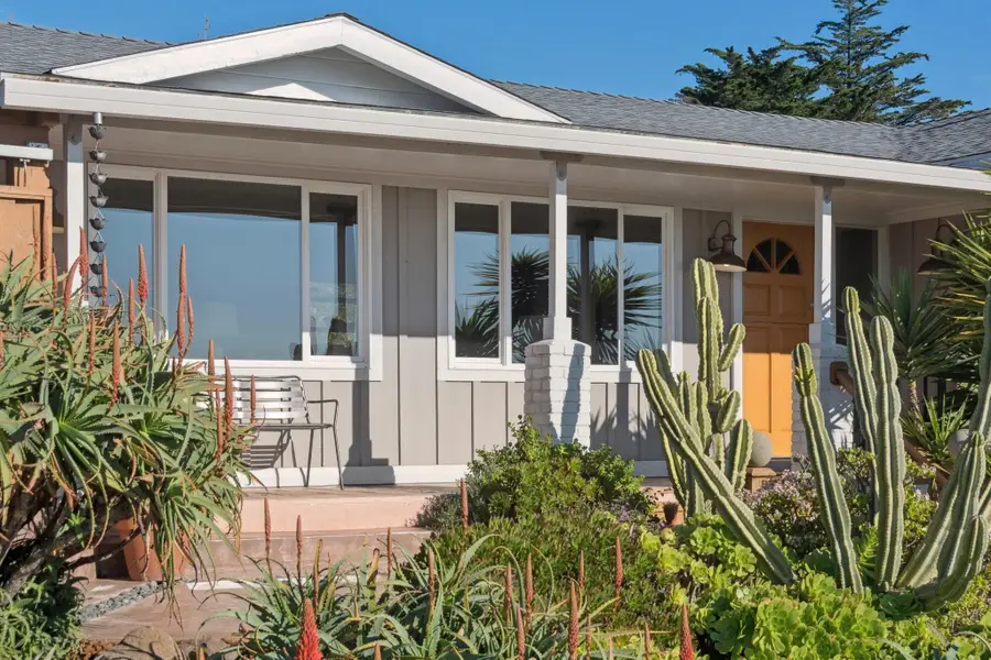 298 STANTONVILLE DRIVE, Oakland, CA 94619 - Image #2