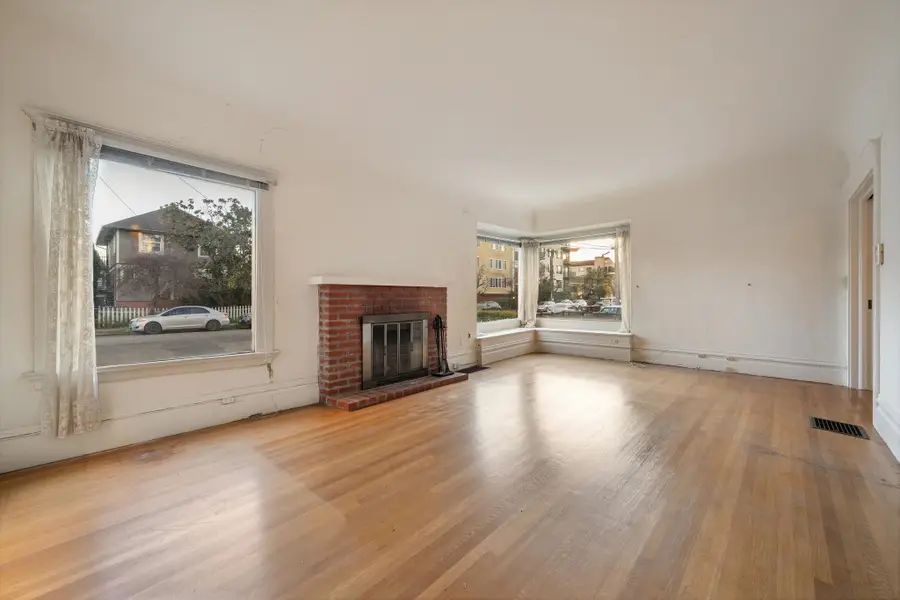 361 HANOVER AVENUE, Oakland, CA 94606 - Image #3