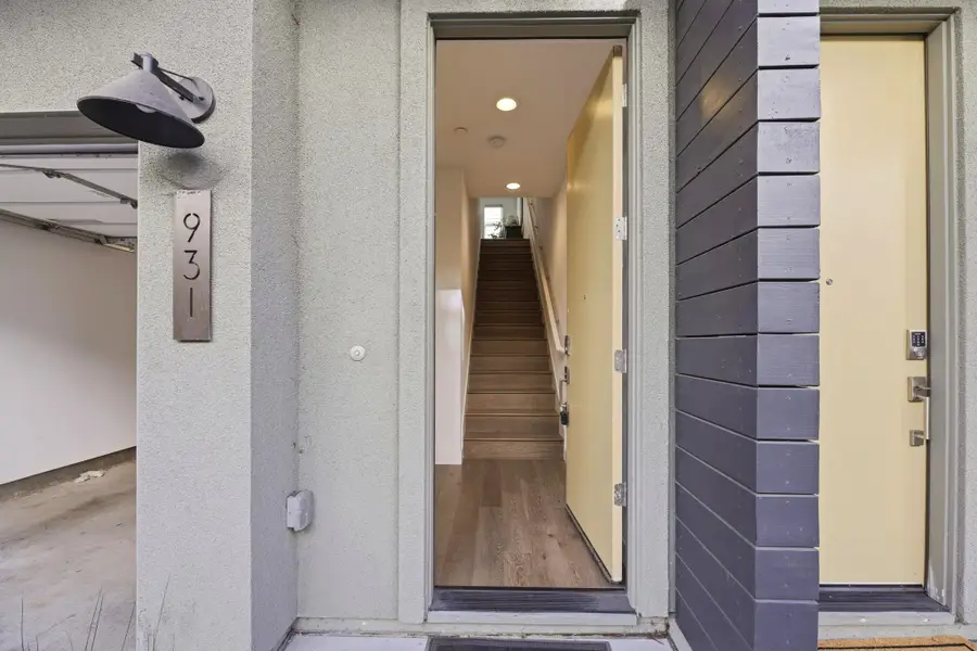 931 Edy Ln, Oakland, CA 94607 - Image #2