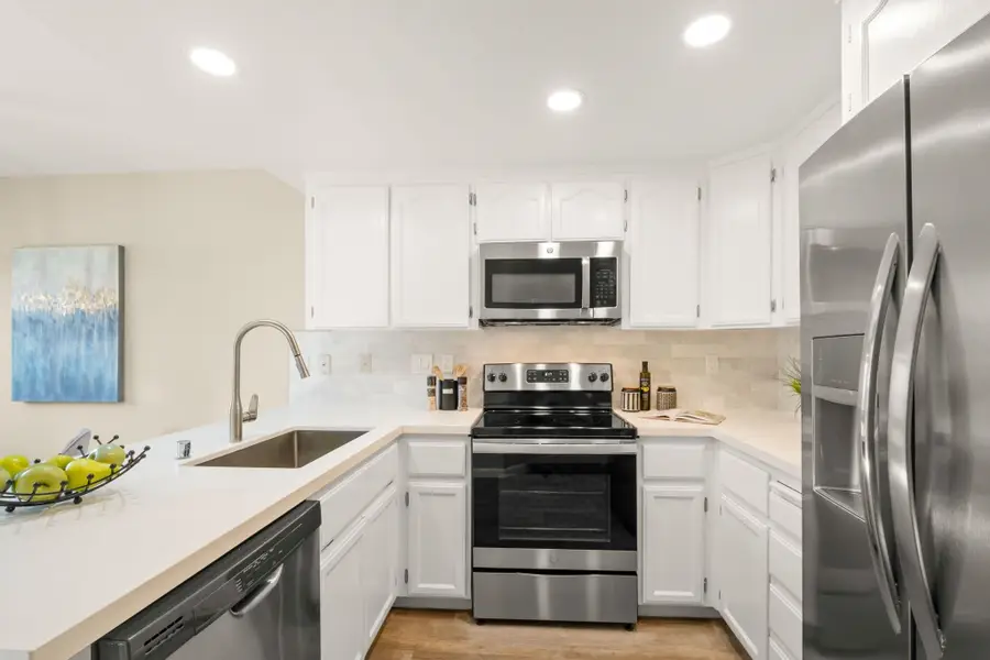 5565 Terra Granada Dr  #1B, Walnut Creek, CA 94595 - Image #2