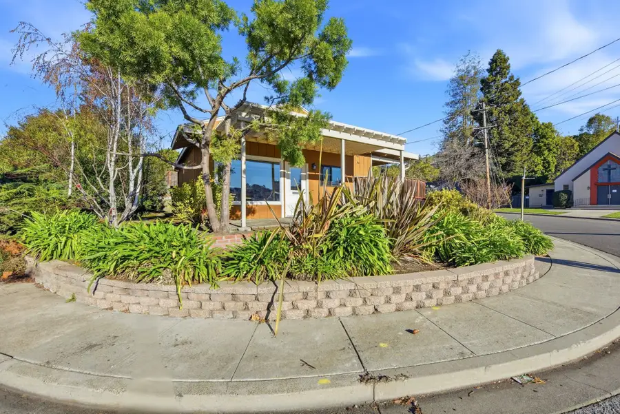 16251 Carolyn St, Castro Valley, CA 94578 - Image #3