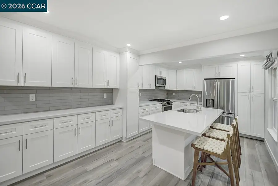 1124 Singingwood Ct  #5, Walnut Creek, CA 94595 - Image #3