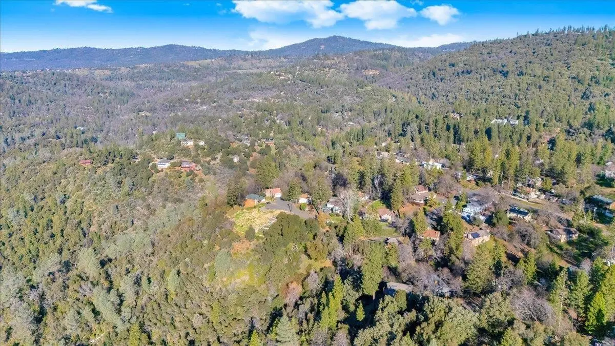 18835 Evergreen DR, Tuolumne, CA 95379 - #1