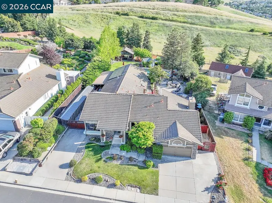 5308 Vista Point Ct, Concord, CA 94521 - Image #2