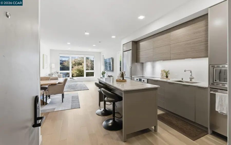 1605 Riviera Ave  #404, Walnut Creek, CA 94596 - Image #3