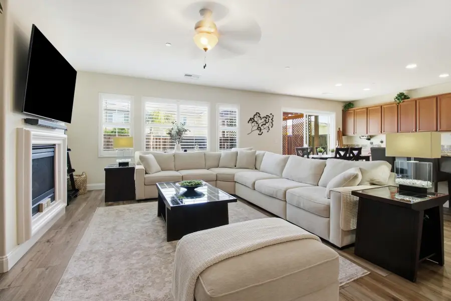 868 San Remo Ln, Mountain House, CA 95391 - Image #2