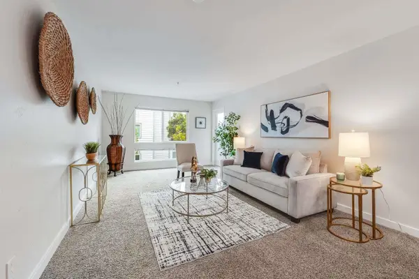 6400 Christie Ave  #2215, EMERYVILLE, CA 94608