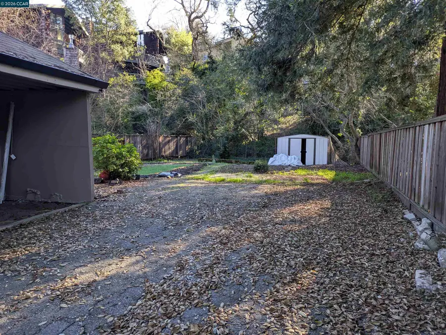 3597 Walnut St, Lafayette, CA 94549 - Image #2