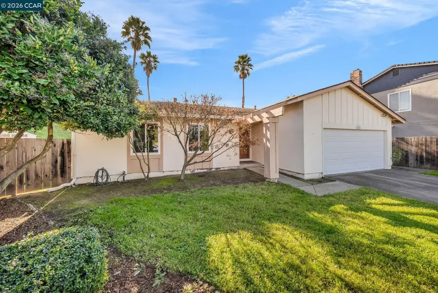 121 Fir Ct, Hercules, CA 94547 - Image #3