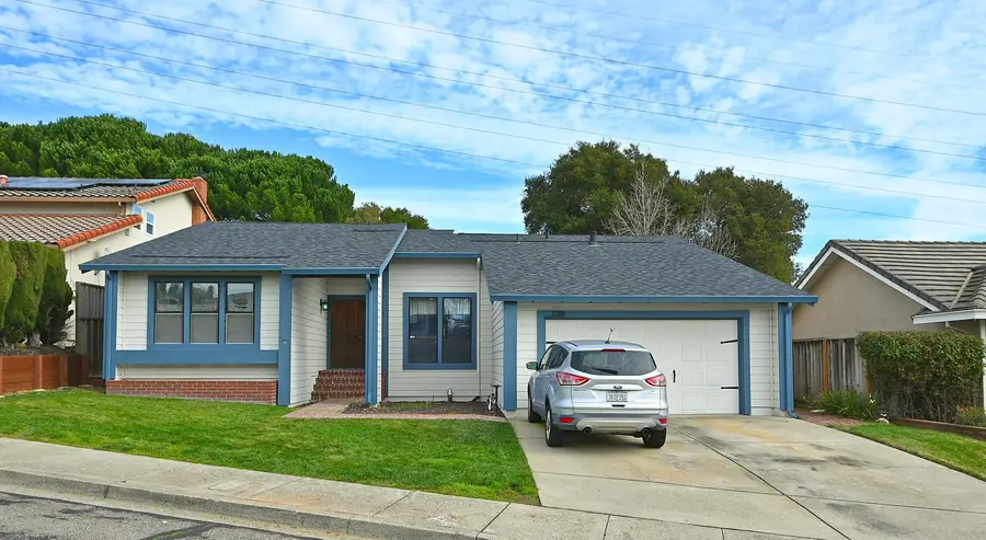 17764 Columbia Dr, Castro Valley, CA 94552 - Image #2
