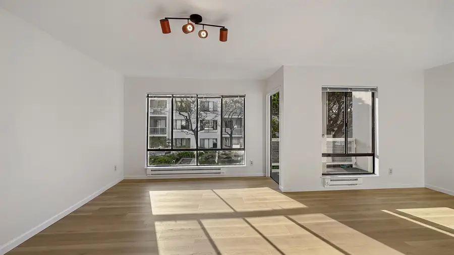 4 Anchor Drive  #F331, Emeryville, CA 94608 - Image #2