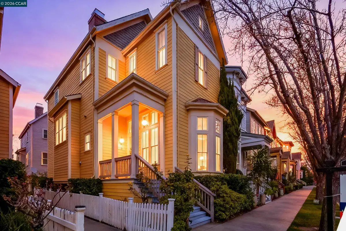 2069 Lewis St, Hercules, CA 94547 - Image #1