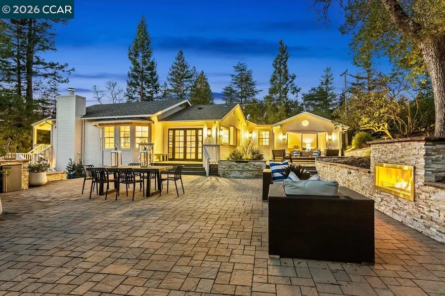 1076 Thompson Rd, Lafayette, CA 94549 - Image #3