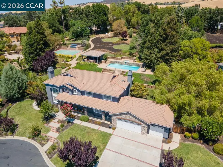 825 Bertram St, Walnut Creek, CA 94598 - Image #2