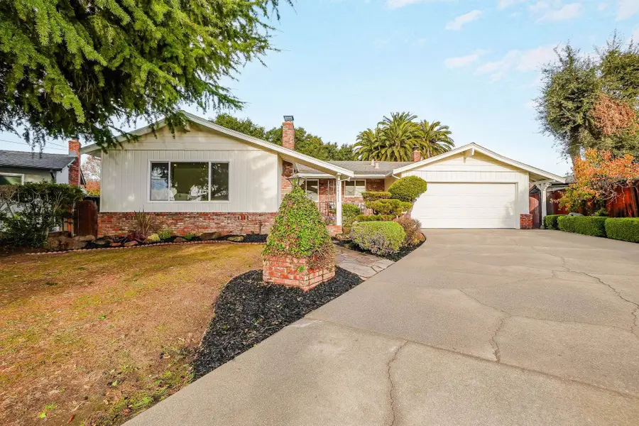 20255 Yeandle Ave, Castro Valley, CA 94546 - Image #3