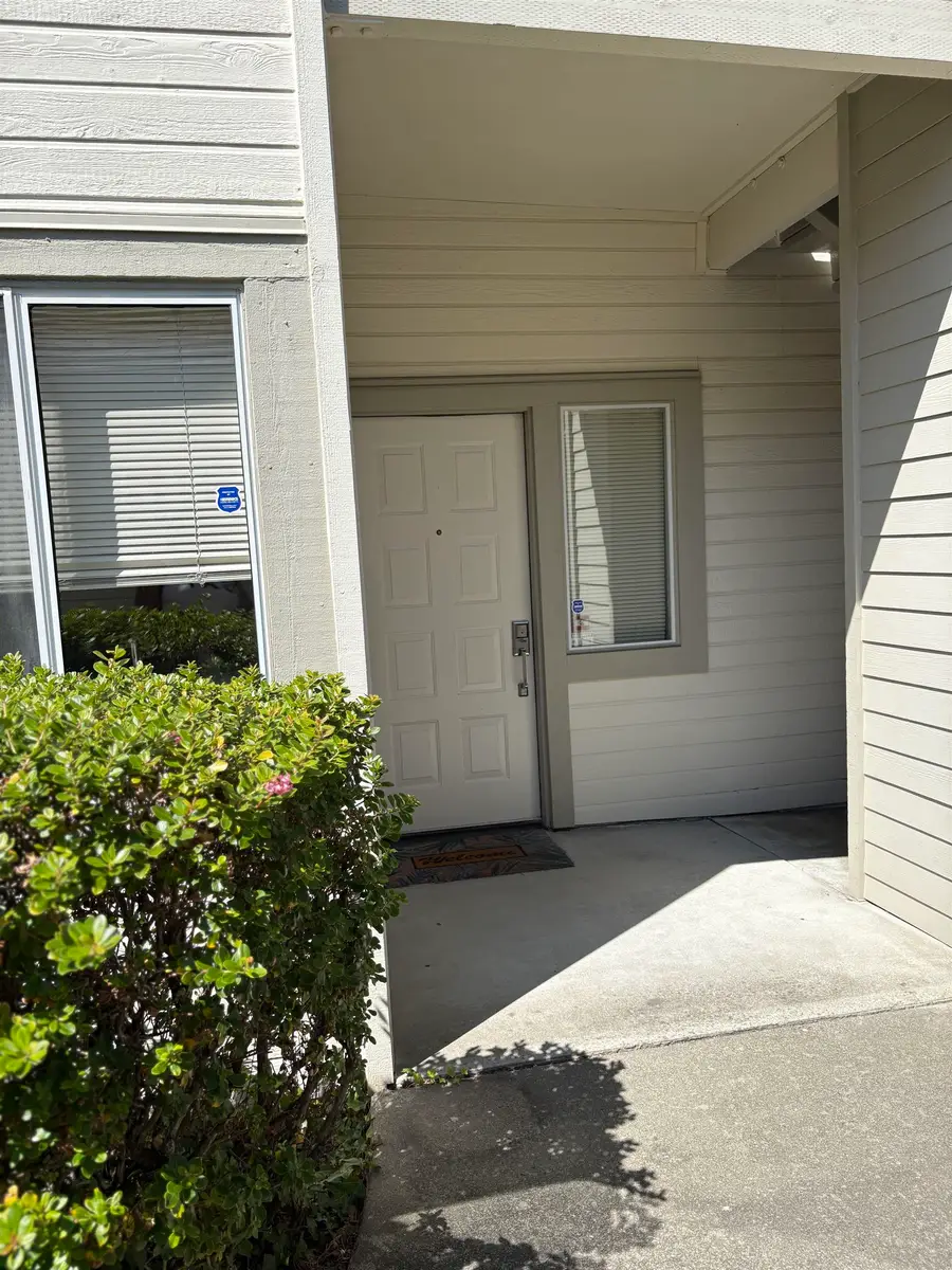 256 Napoli Court, Hercules, CA 94547 - Image #2