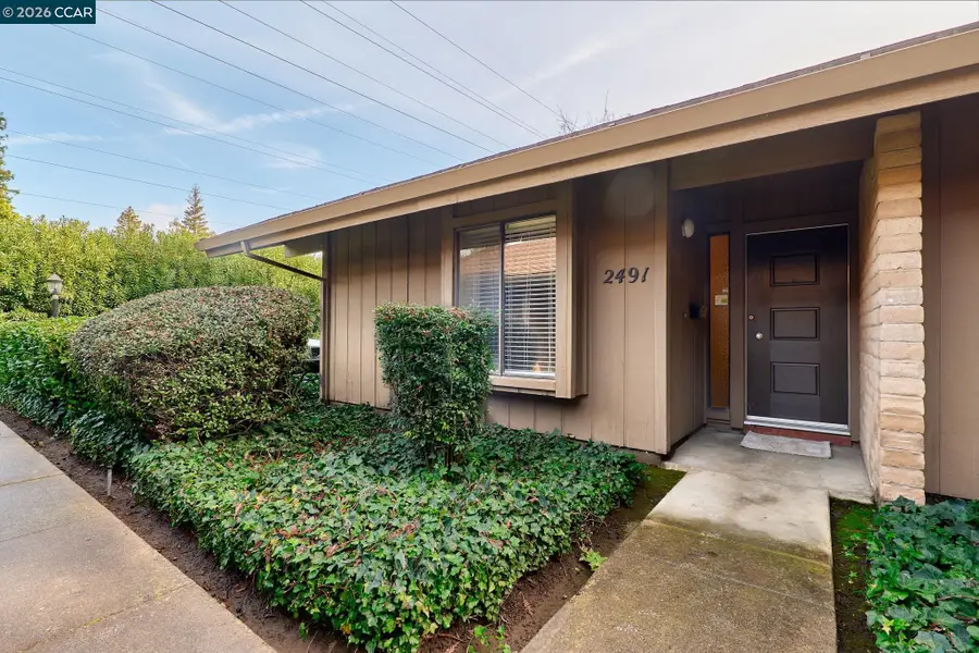 2489 American River Dr, Sacramento, CA 95825 - Image #2