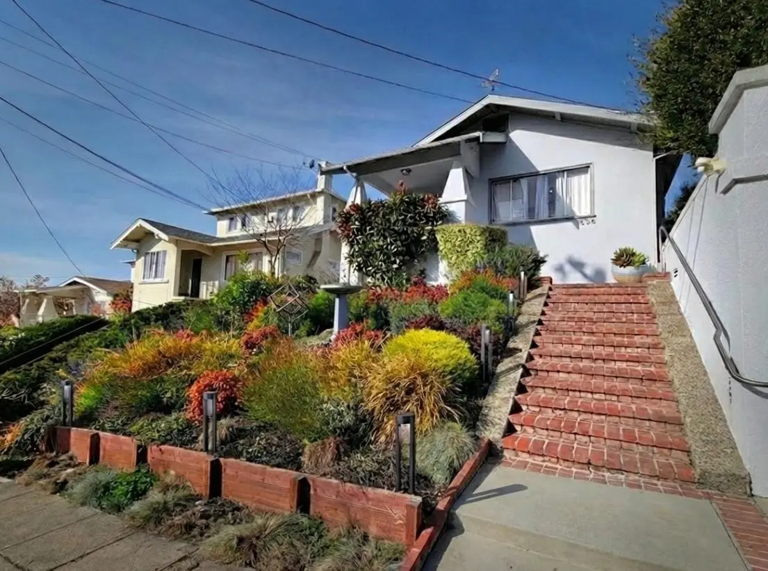 535 Zorah St, Oakland, CA 94606 - Image #1