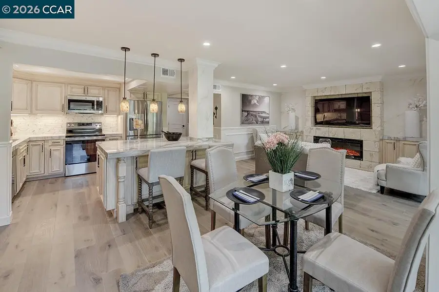 2601 Pine Knoll Dr  #8, Walnut Creek, CA 94595 - Image #2