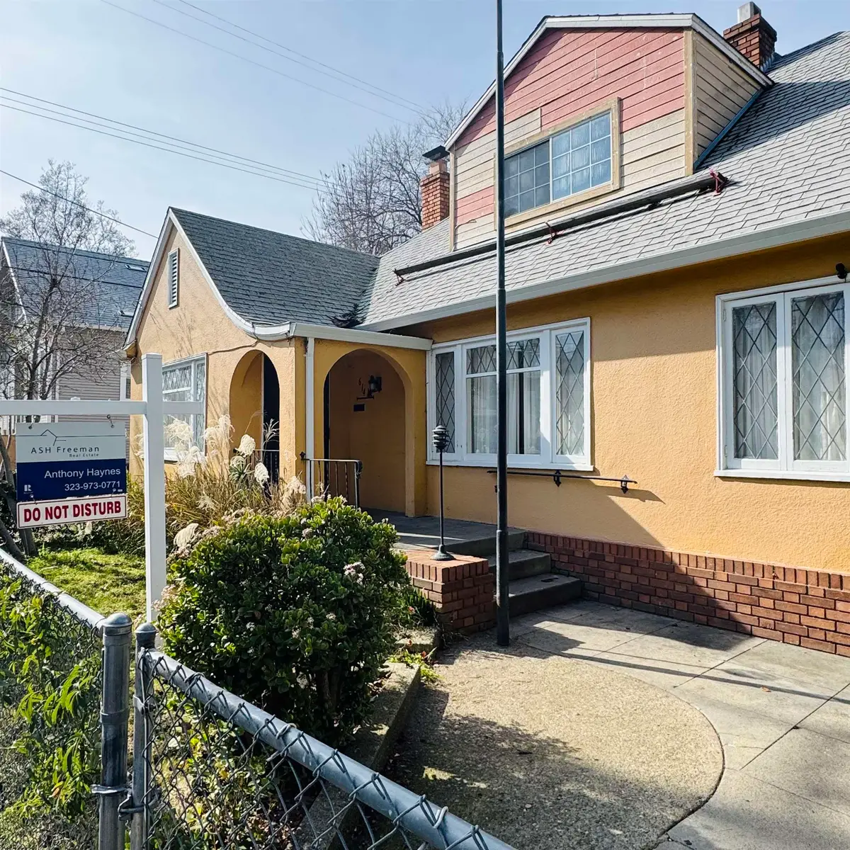 614 28th St, Sacramento, CA 95816 - #1