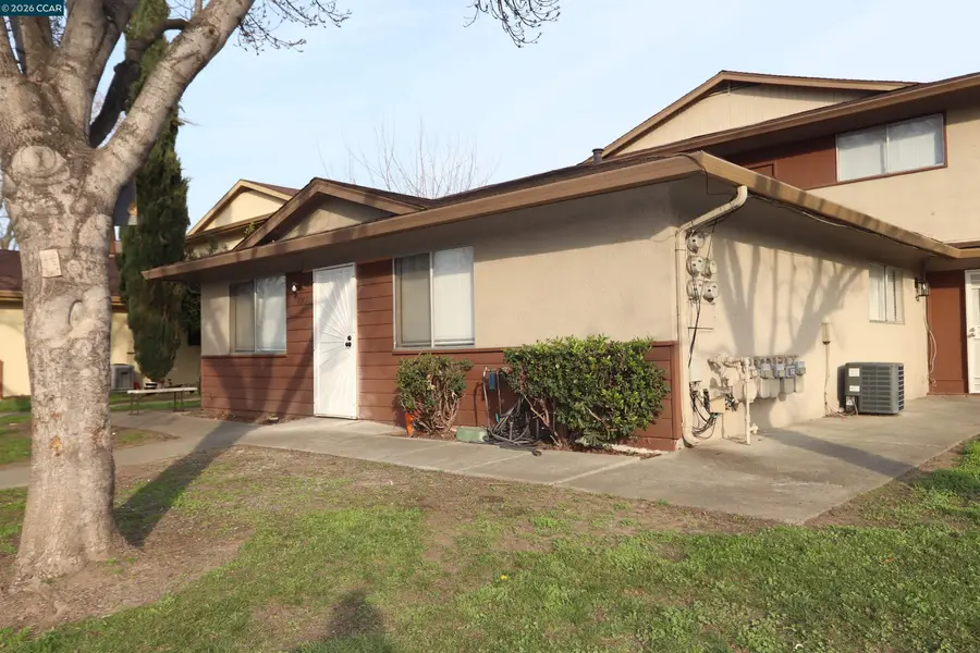 2209 Peppertree Way  #1, Antioch, CA 94509 - Image #3
