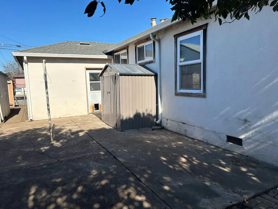 1086 Mersey Ave, San Leandro, CA 94579 - Image #3