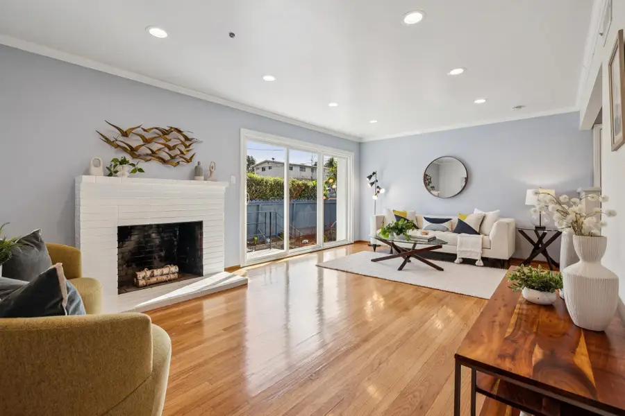 5355 Bayview Ave, Richmond, CA 94804 - Image #3