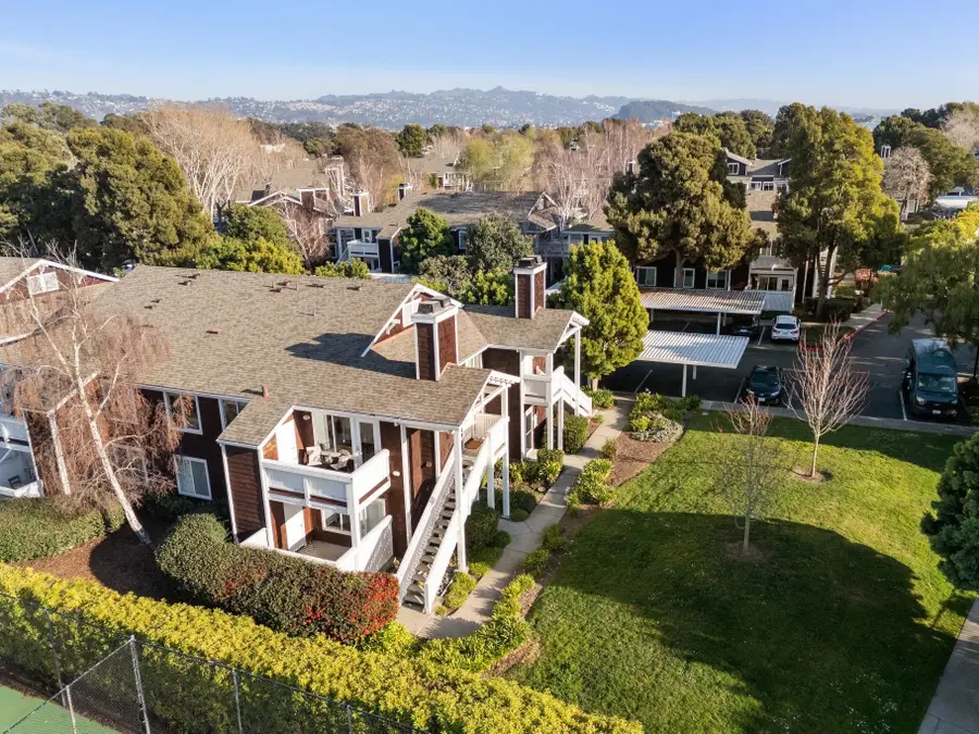 20 Marina Lakes Dr, Richmond, CA 94804 - Image #2