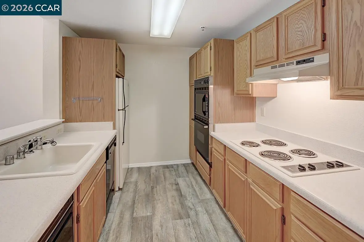 1840 Tice Creek Dr  #2312, Walnut Creek, CA 94595 - Image #1