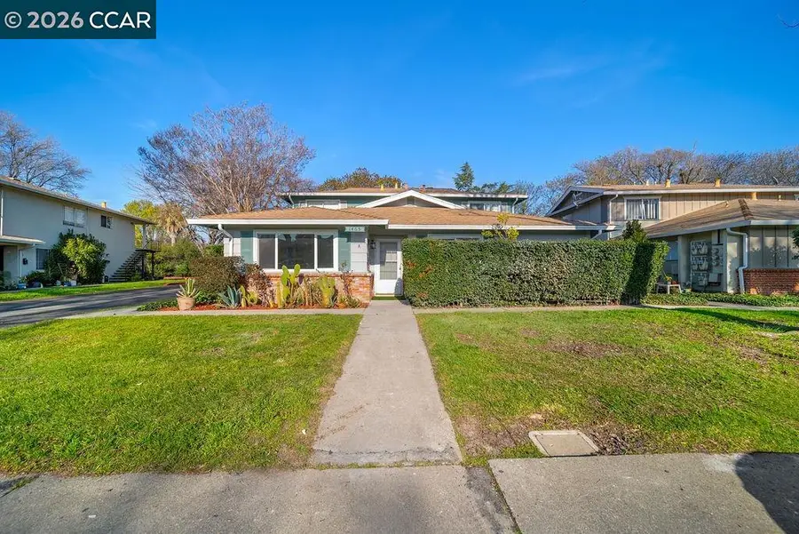 1465 Del Rio Cir  #A, Concord, CA 94518 - Image #2